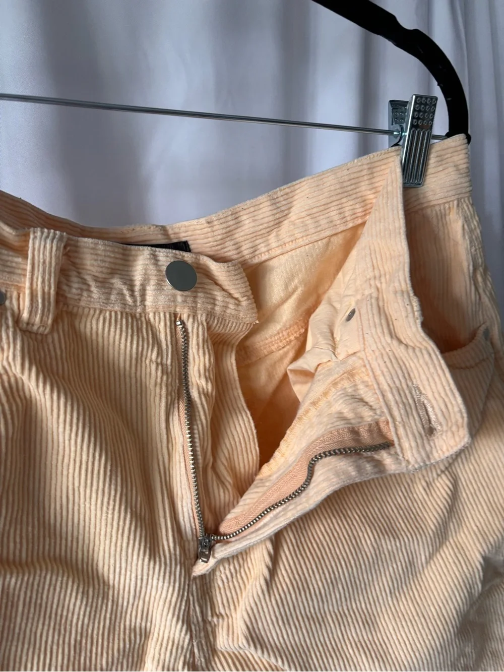 Urban Outfitters men flat